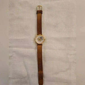 Vintage Disney x Timex Snow White & Seven Dwarfs Rotating Watch Leather Womens